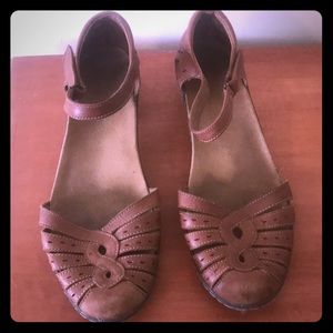 CLARKS LEATHER MARY JANE SANDALS